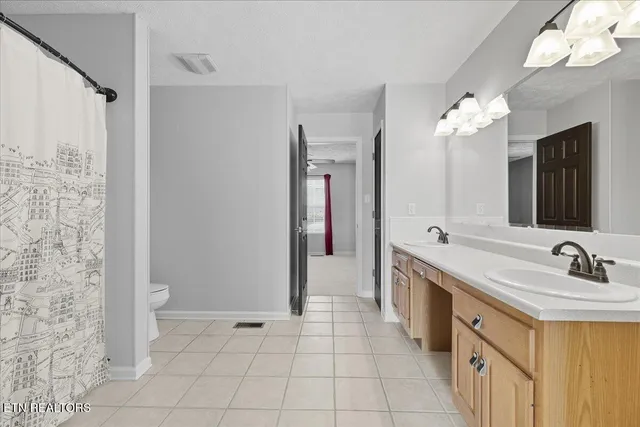 $389,900 | 205 Royal Oaks Drive, Maryville, TN 37801