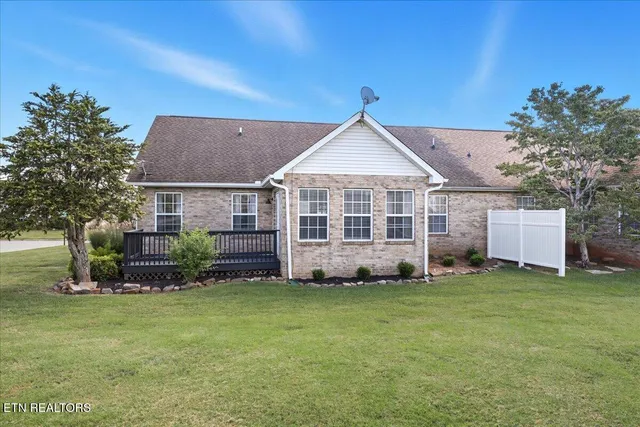 $389,900 | 205 Royal Oaks Drive, Maryville, TN 37801