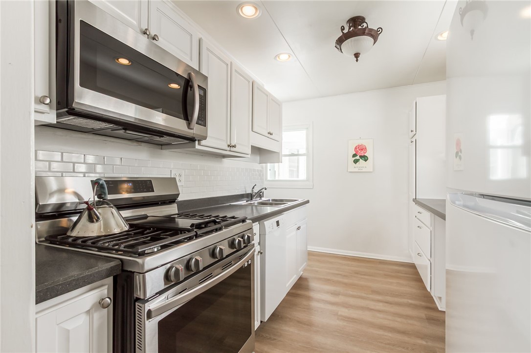 116 Cimarron Drive Rochester, NY 14620 - Photo 7 of 26