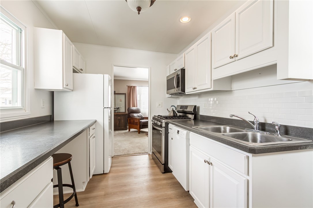 116 Cimarron Drive Rochester, NY 14620 - Photo 10 of 26