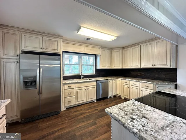 $199,900 | 322 Magnolia Drive, Adel, GA 31620