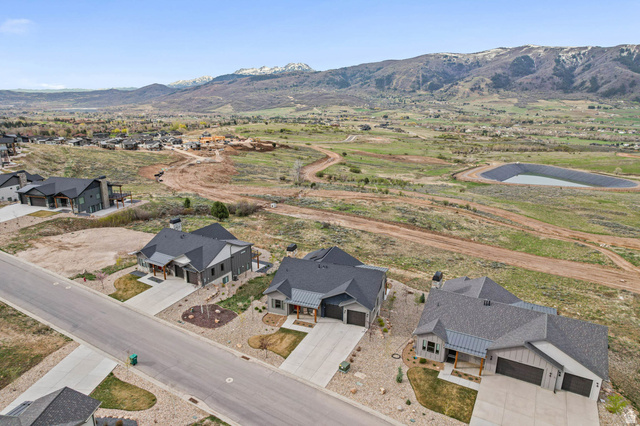 4527 North Seven Bridges Road Eden, UT 84310 - Photo 3 of 65