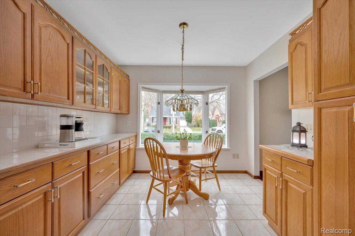 20779 Marter Road Grosse Pointe, MI 48236 - Photo 15 of 39 Gallery Image 15