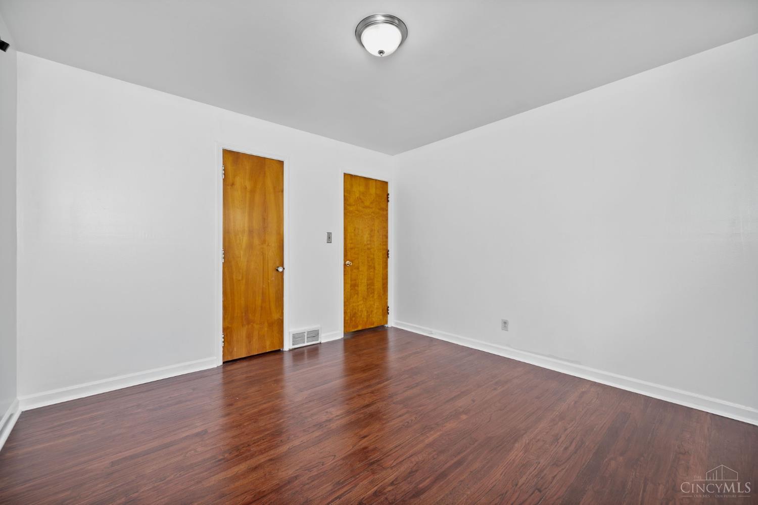 7101 Dunn Road Cincinnati, OH 45230 - Photo 29 of 50