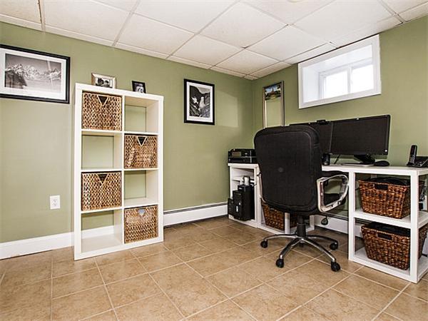 121 Summit Street Waltham, MA 02451 - Photo 17 of 21 Gallery Image 17