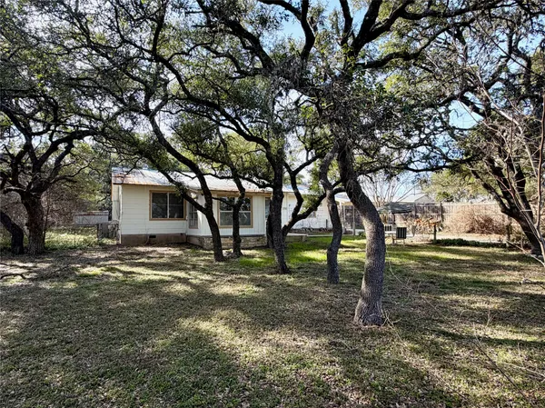 $2,200 | 17501 Ranch To Market Road 150, Driftwood, TX 78619