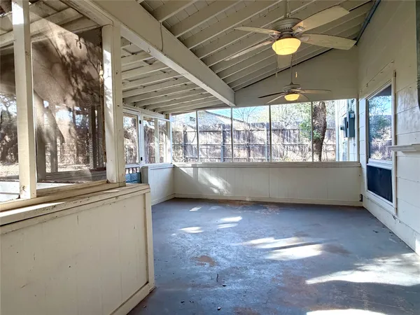 $2,200 | 17501 Ranch To Market Road 150, Driftwood, TX 78619