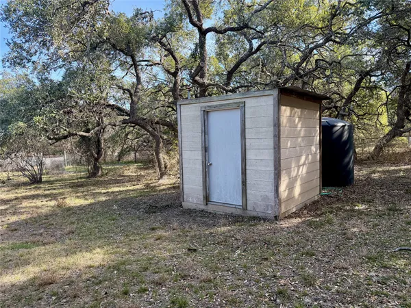 $2,200 | 17501 Ranch To Market Road 150, Driftwood, TX 78619