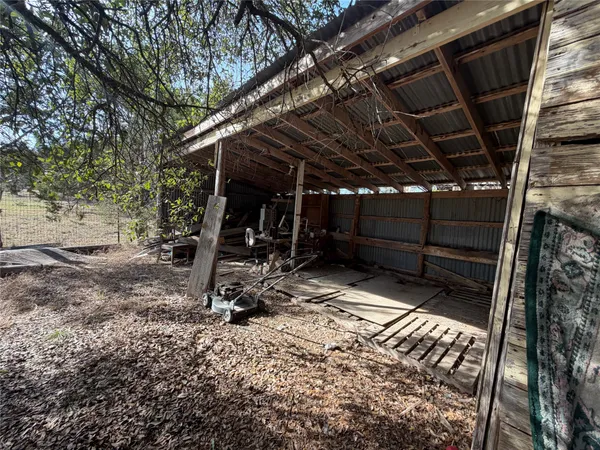 $2,200 | 17501 Ranch To Market Road 150, Driftwood, TX 78619