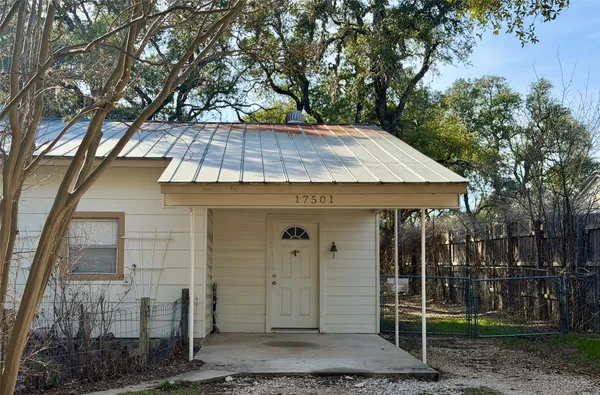 $2,200 | 17501 Ranch To Market Road 150, Driftwood, TX 78619