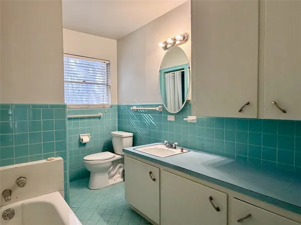 $2,200 | 17501 Ranch To Market Road 150, Driftwood, TX 78619