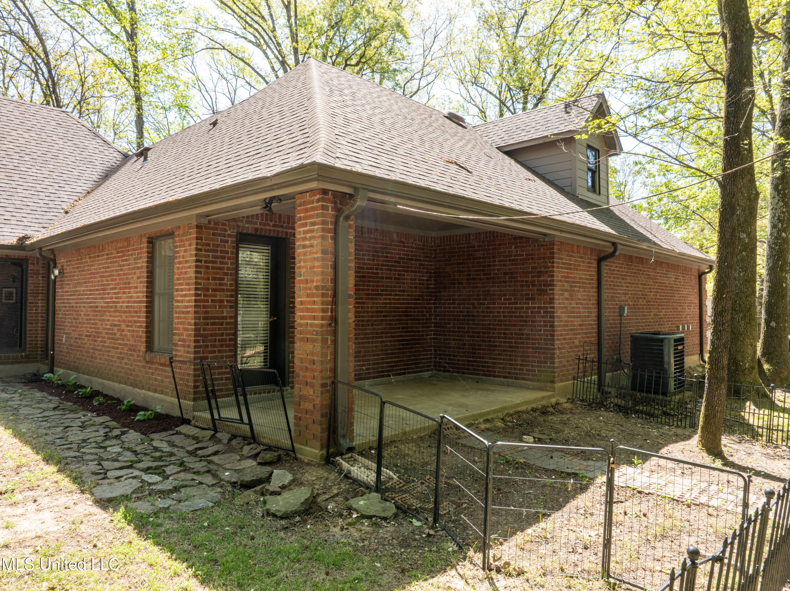 1651 Malone Road Nesbit, MS 38651 - Photo 12 of 59 Malone-8