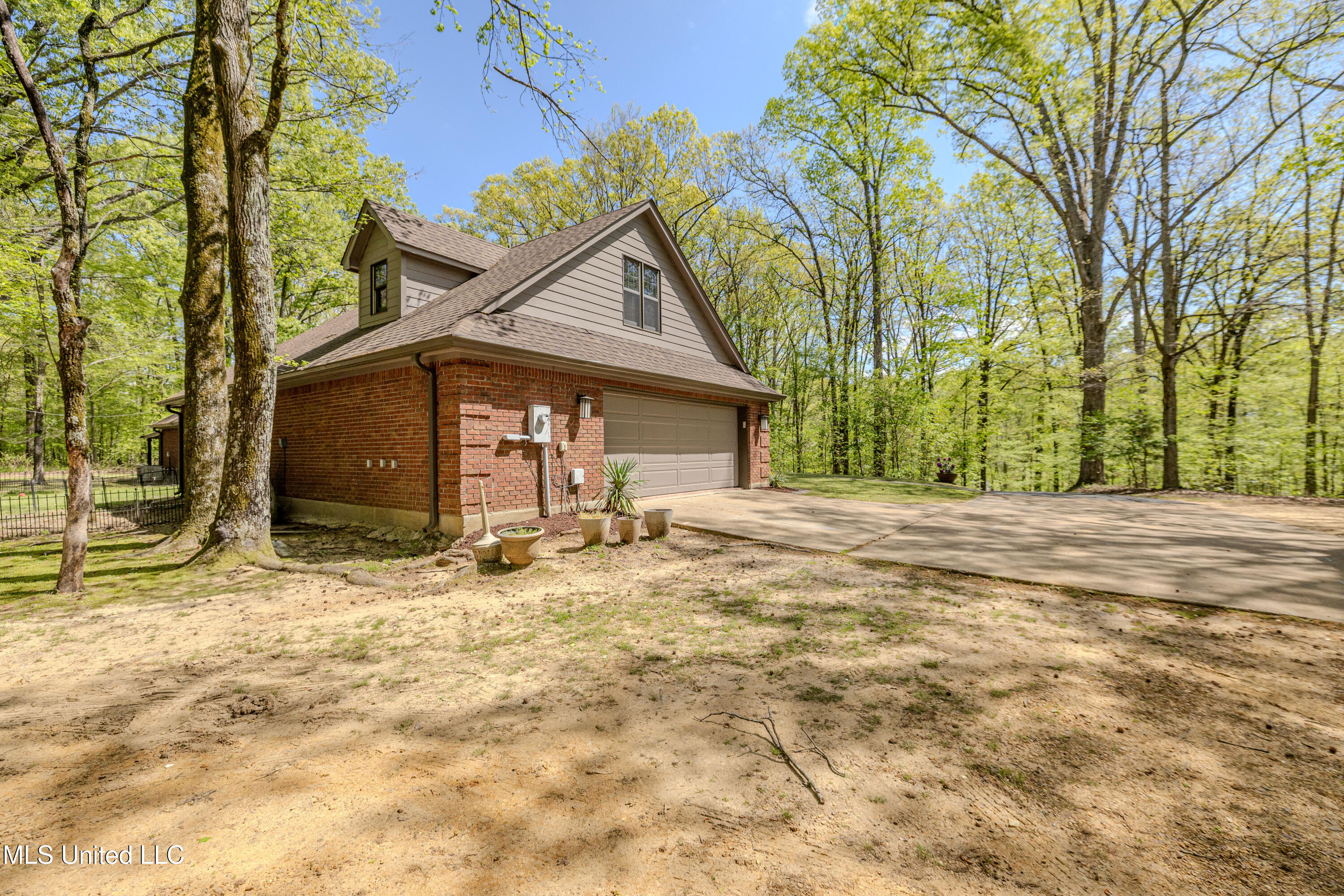 1651 Malone Road Nesbit, MS 38651 - Photo 3 of 59 Malone-19