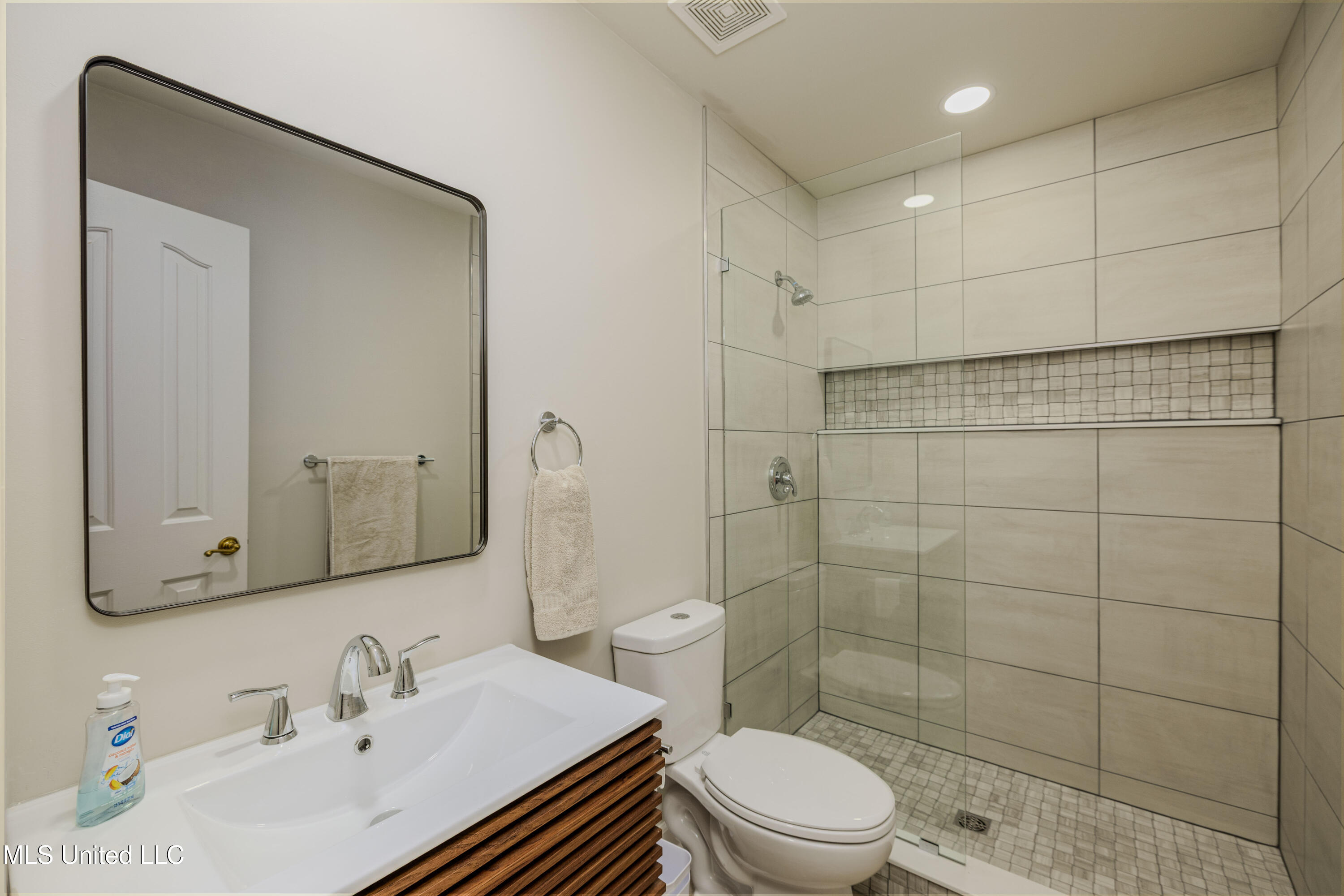 1651 Malone Road Nesbit, MS 38651 - Photo 34 of 59 Malone-35