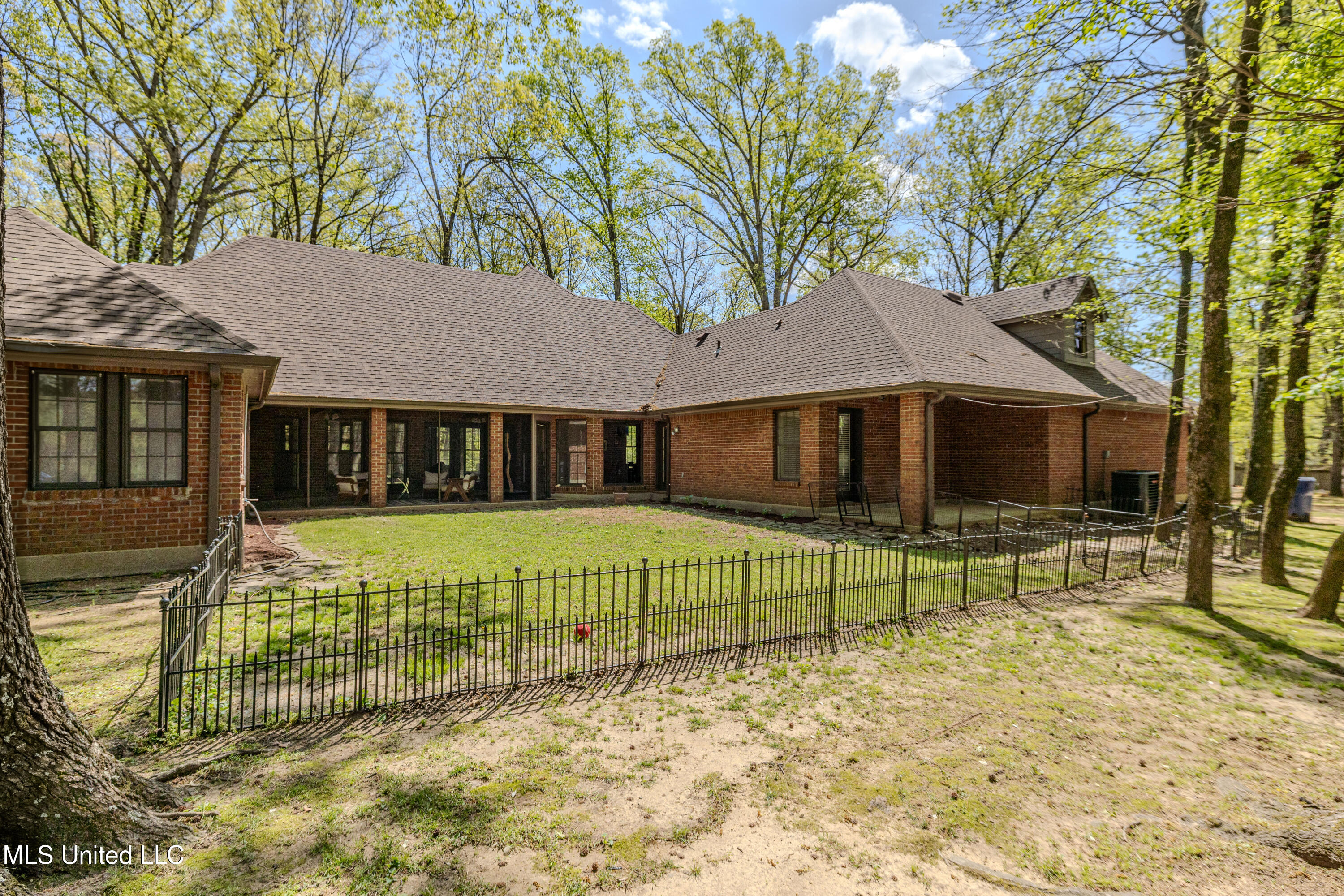 1651 Malone Road Nesbit, MS 38651 - Photo 9 of 59 Malone-26