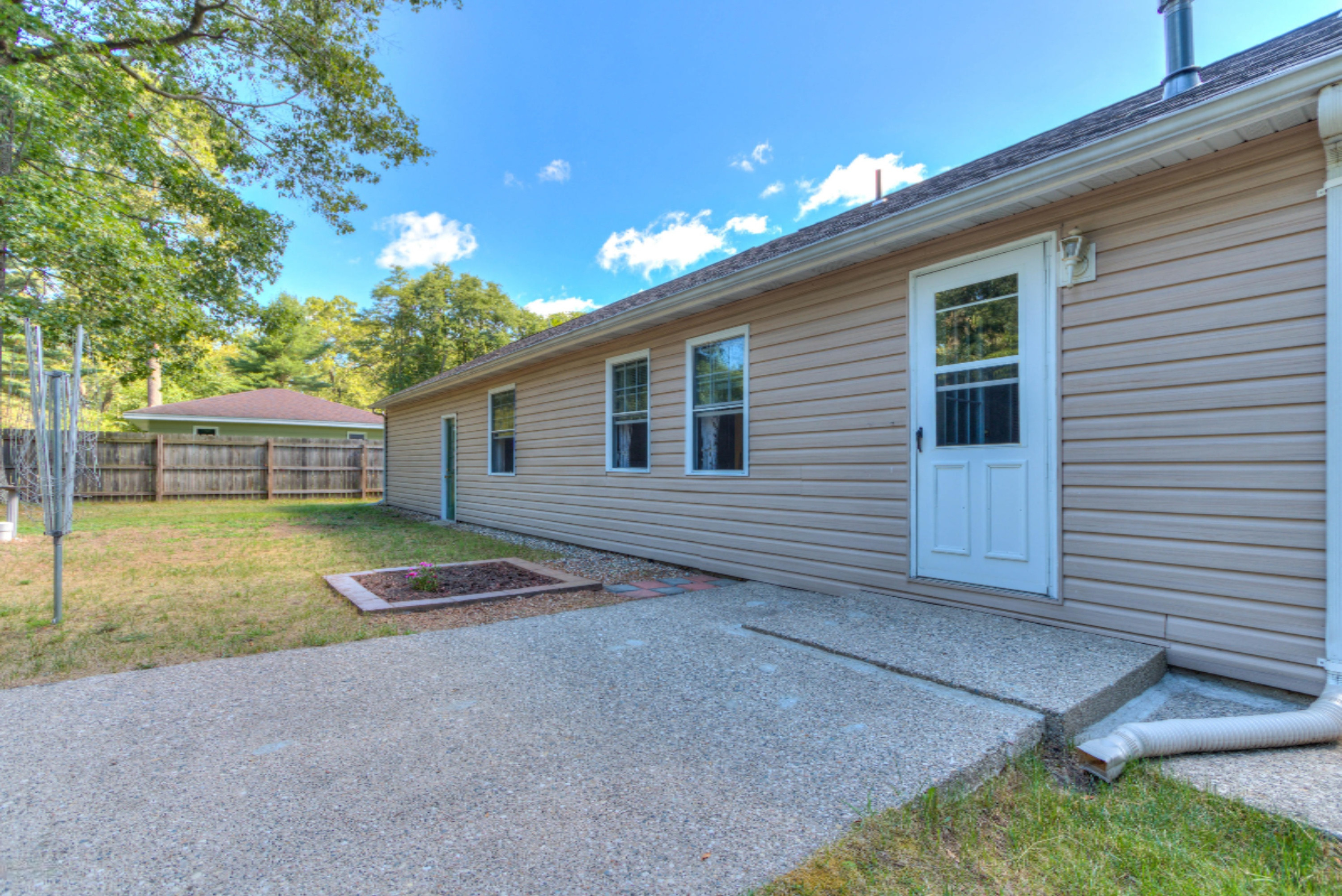 939 Horton Road Muskegon, MI 49445 - Photo 30 of 39 939 Horton Final (39 of 39)