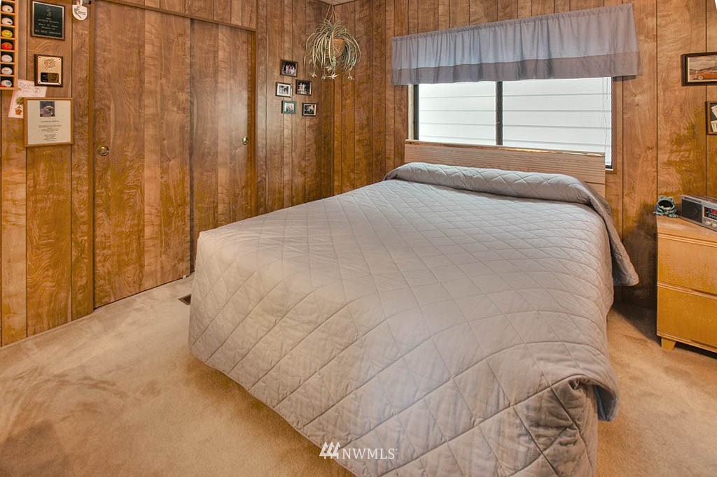 23806 Lake Drive East Bothell, WA 98021 - Photo 24 of 25