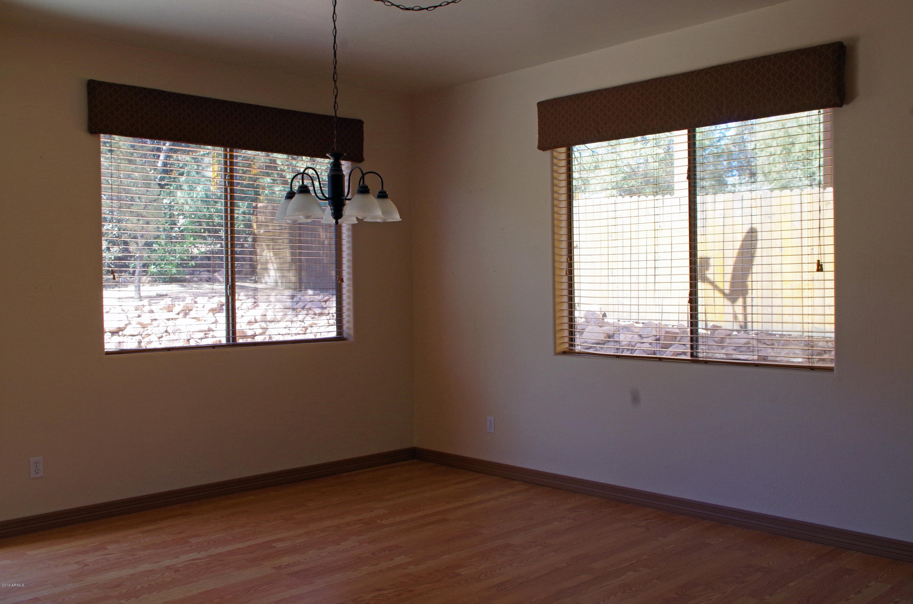 309 West Christopher Point Payson, AZ 85541 - Photo 4 of 10 Dining Area