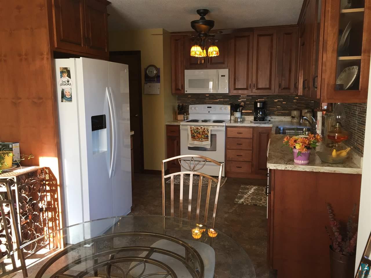2310 West Arrowhead Road Duluth, MN 55811 - Photo 17 of 22 Gallery Image 17