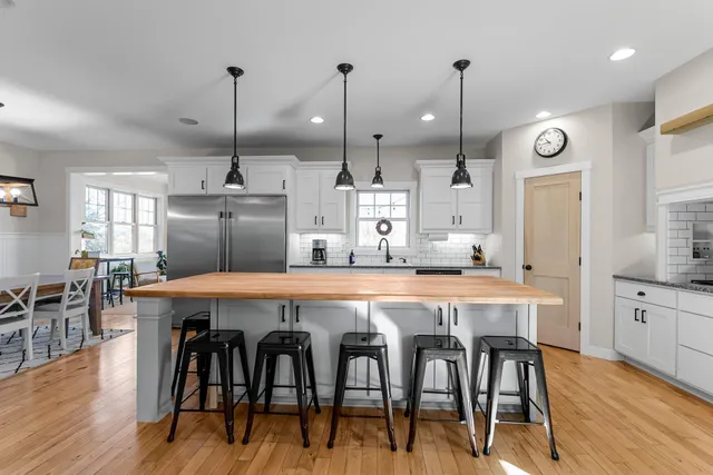 $715,000 | 4455 Cosette Lane North, Hugo, MN 55038