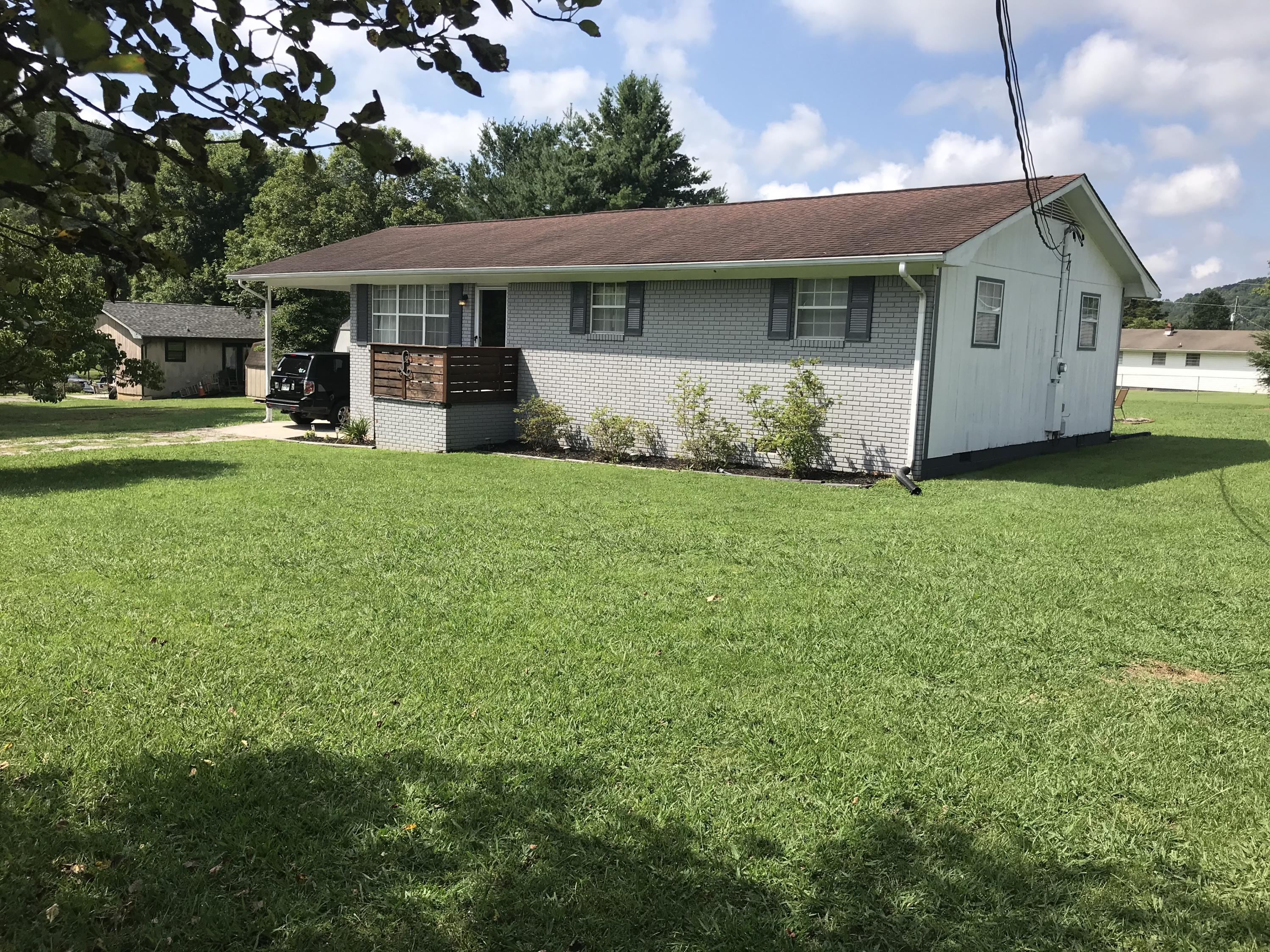 307 Green Acres Road Maynardville, TN 37807 - Photo 2 of 18 IMG_2536