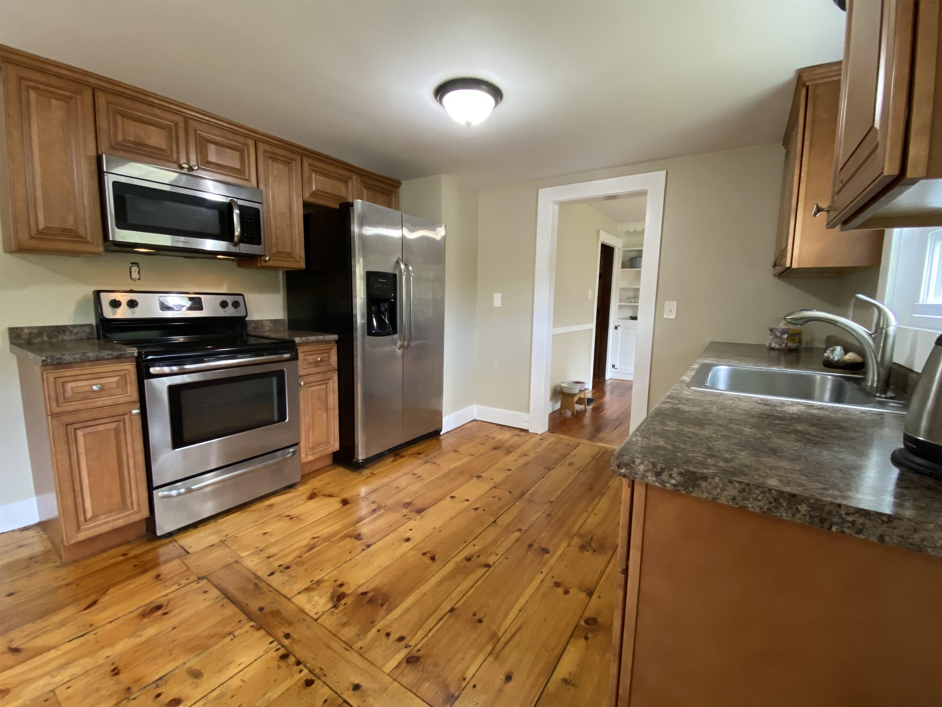 786 East Deering Road Deering, NH 03244 - Photo 6 of 40