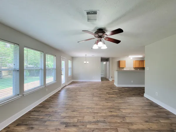 $1,750 | 16842 Marlin Spike Way, Crosby, TX 77532