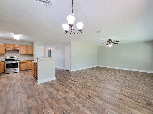 $1,750 | 16842 Marlin Spike Way, Crosby, TX 77532