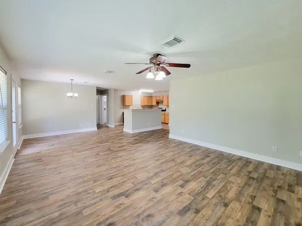 $1,750 | 16842 Marlin Spike Way, Crosby, TX 77532