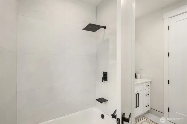 a bathroom with a bathtub