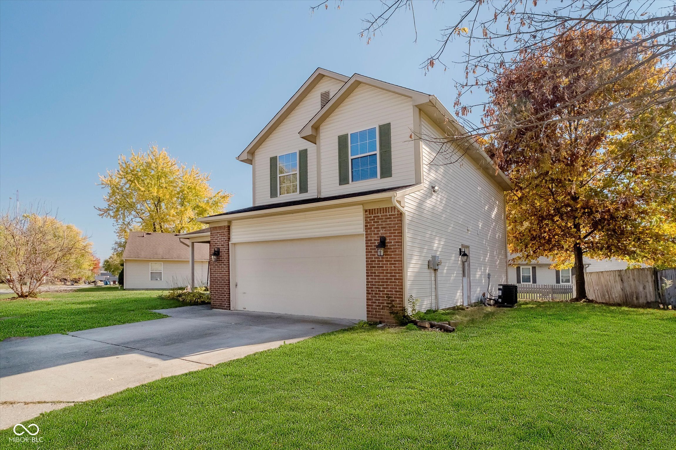 1357 Country Ridge Lane Indianapolis, IN 46234 - Photo 3 of 27