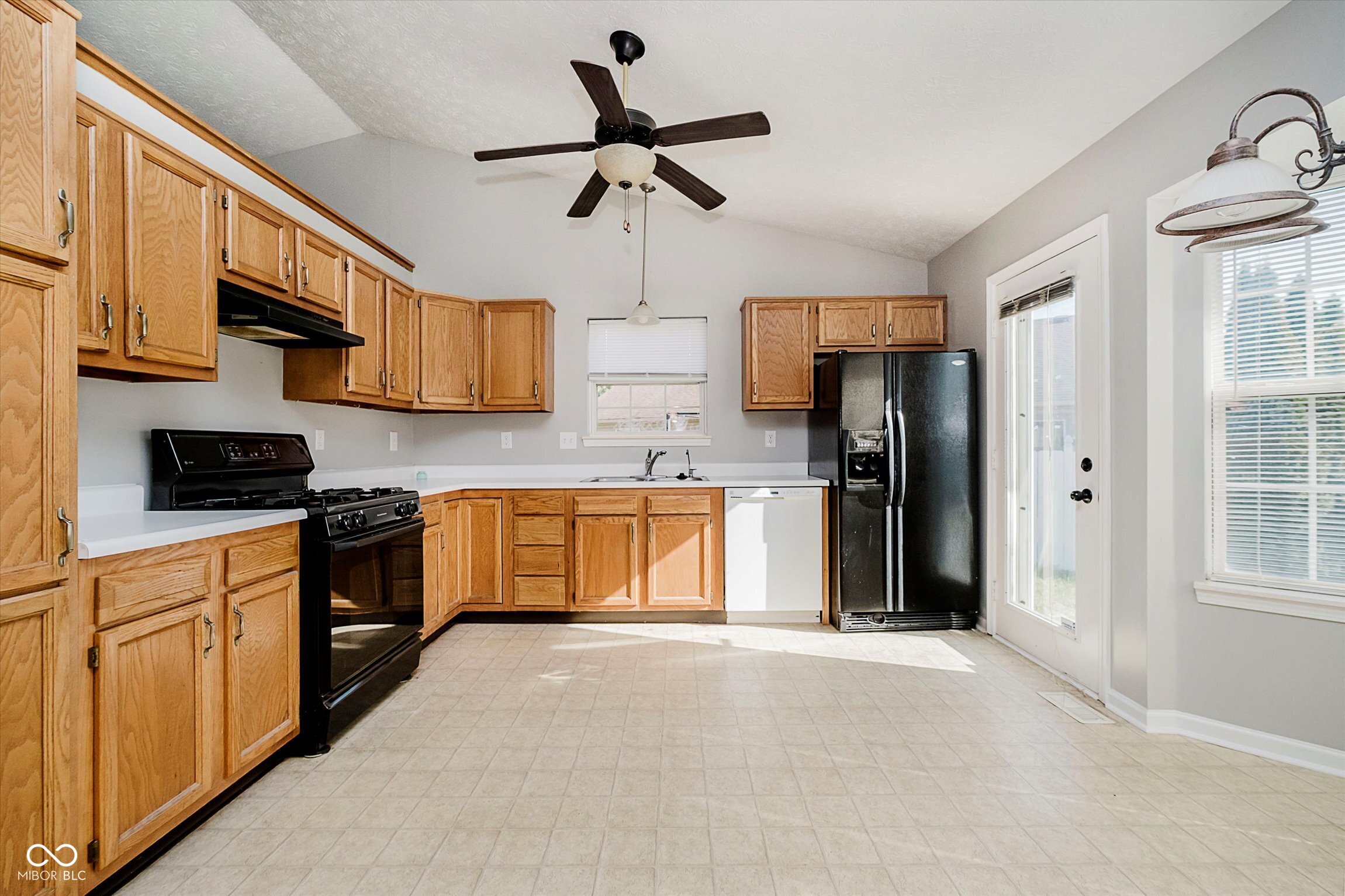 1357 Country Ridge Lane Indianapolis, IN 46234 - Photo 8 of 27