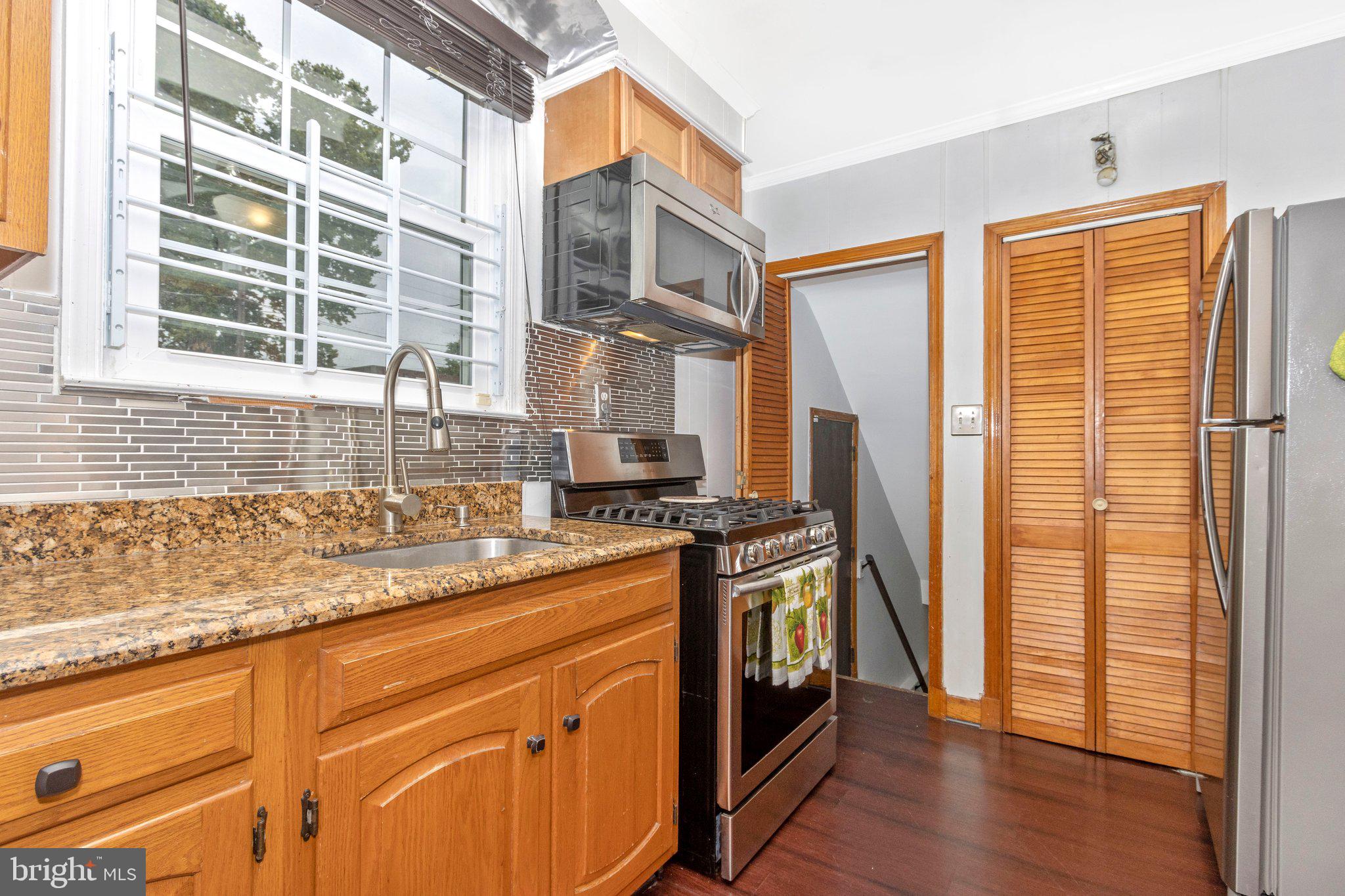 3609 Clarinth Road Baltimore, MD 21215 - Photo 16 of 50 IKtchen w/pantry