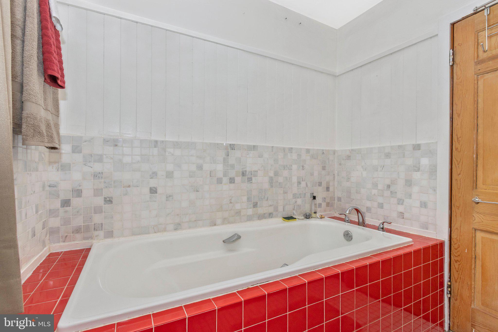 3609 Clarinth Road Baltimore, MD 21215 - Photo 32 of 50