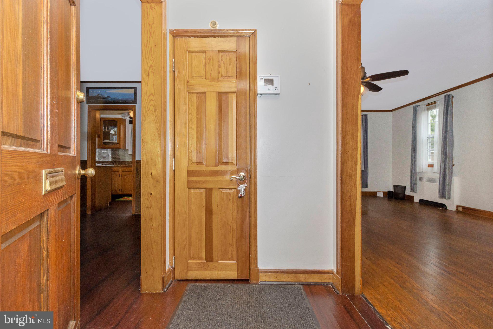 3609 Clarinth Road Baltimore, MD 21215 - Photo 4 of 50 Beautiful woodwork