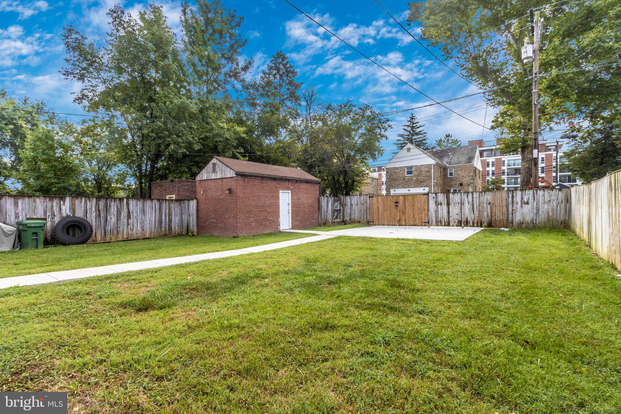 3609 Clarinth Road Baltimore, MD 21215 - Photo 46 of 50 Back yard