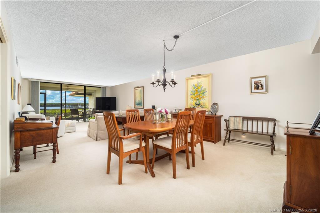 3100 Southeast Pruitt Road, Unit F101 Port St. Lucie, FL 34952 - Photo 4 of 37 Light & bright interior