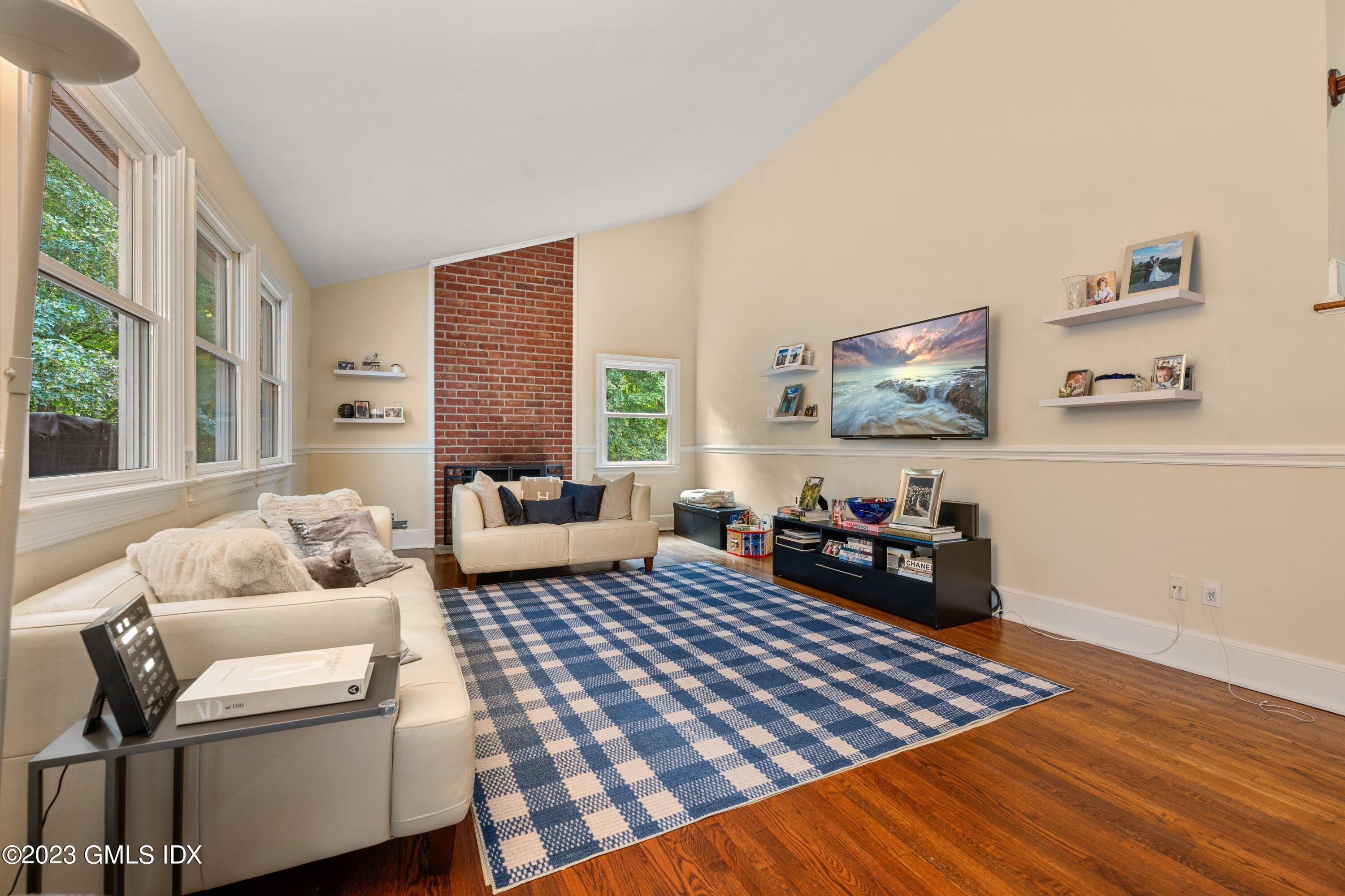 176 Valley Road Cos Cob, CT 06807 - Photo 5 of 33 DSC_8109.jpg-SMALL