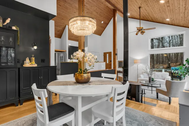 $620,000 | 286 Weatherly Trail, Guilford, CT 06437