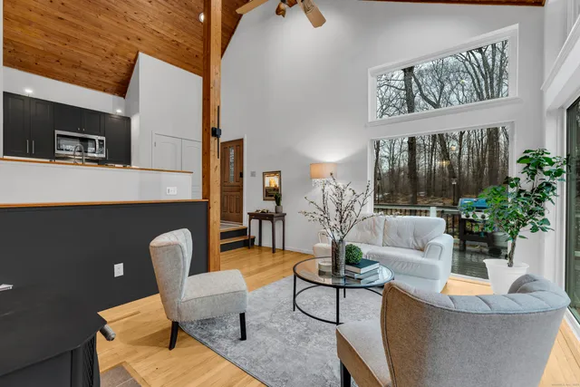 $620,000 | 286 Weatherly Trail, Guilford, CT 06437