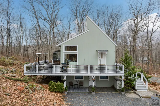 $620,000 | 286 Weatherly Trail, Guilford, CT 06437