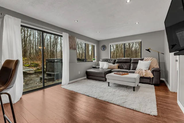 $620,000 | 286 Weatherly Trail, Guilford, CT 06437