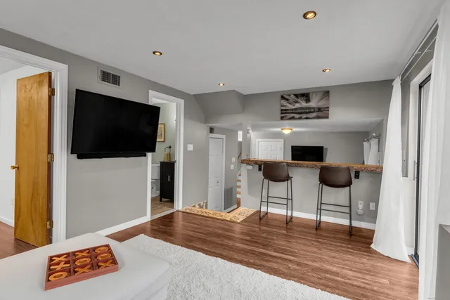 $620,000 | 286 Weatherly Trail, Guilford, CT 06437