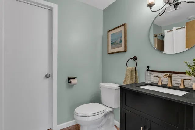 $620,000 | 286 Weatherly Trail, Guilford, CT 06437