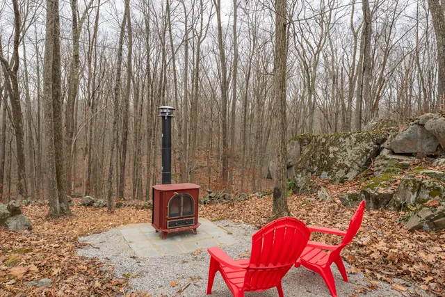 $620,000 | 286 Weatherly Trail, Guilford, CT 06437