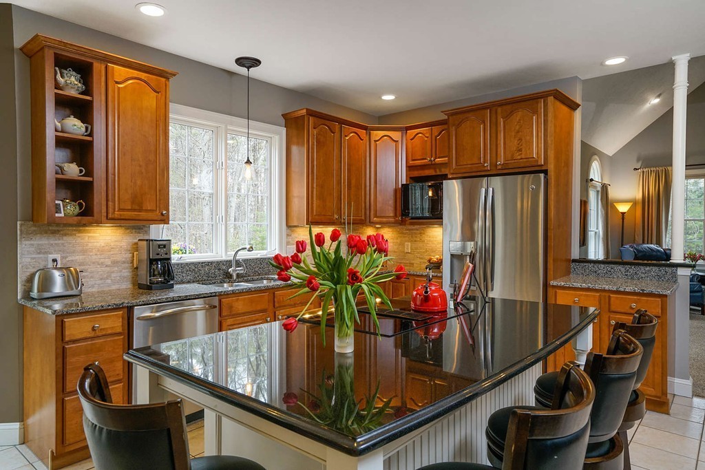 32 Falcon Ridge Drive Hopkinton, MA 01748 - Photo 8 of 30