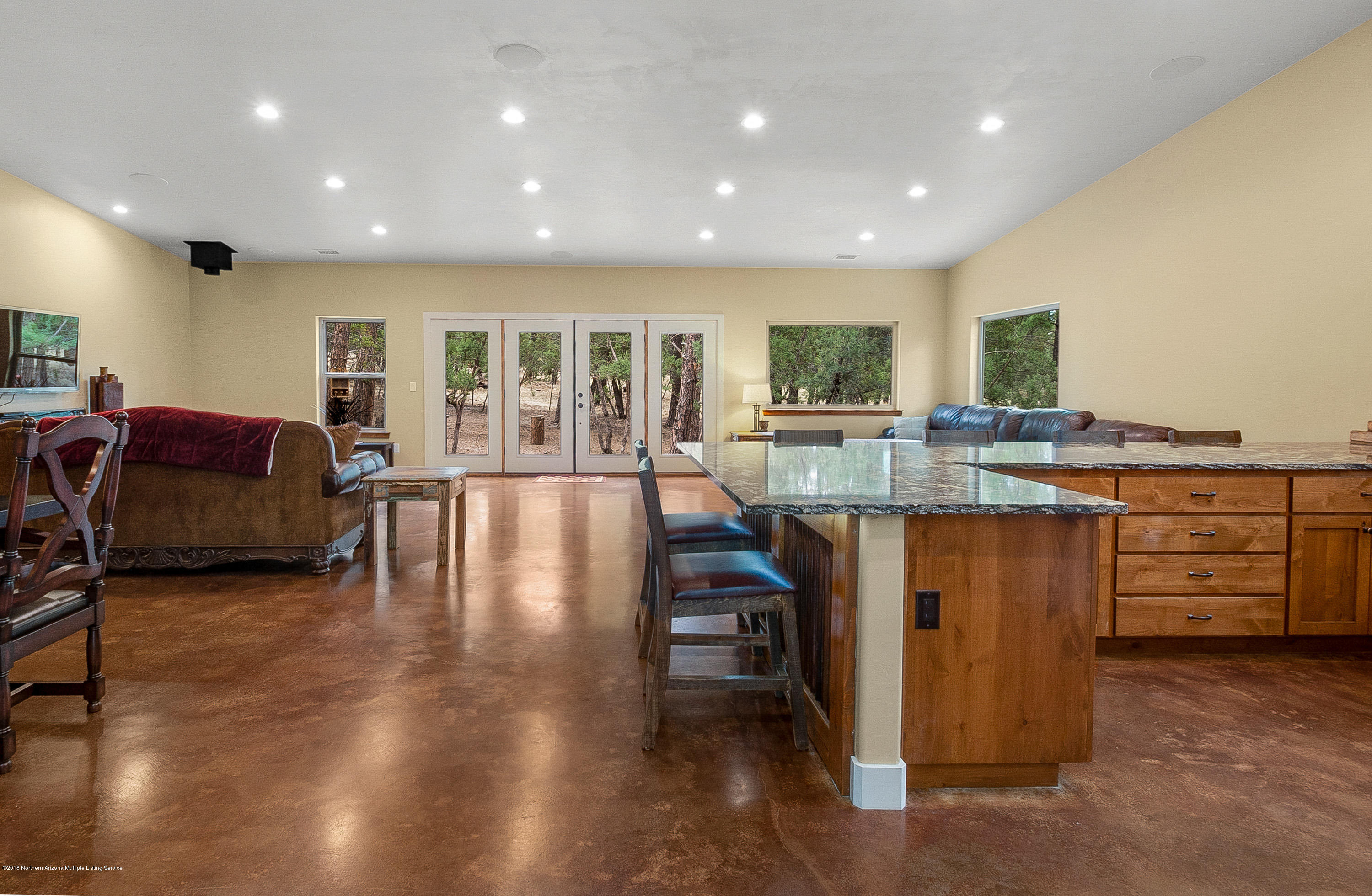2638 Ridgewood Way Williams, AZ 86046 - Photo 4 of 36 DSC_5981