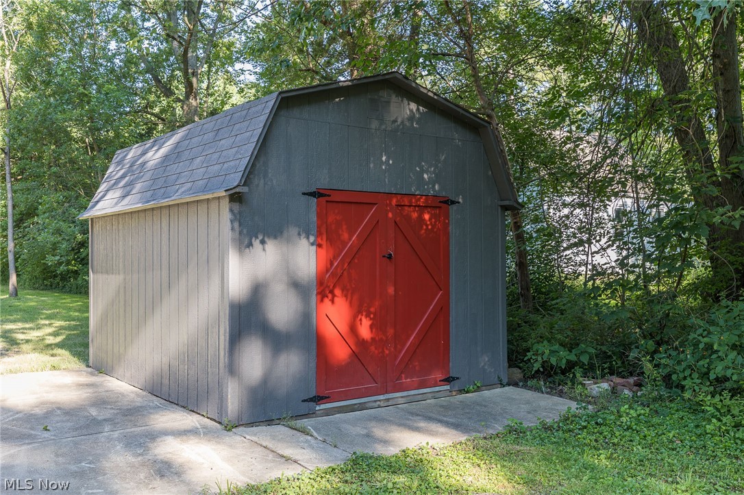 7429 Stearns Road Olmsted Falls, OH 44138 - Photo 26 of 31 Gallery Image 26