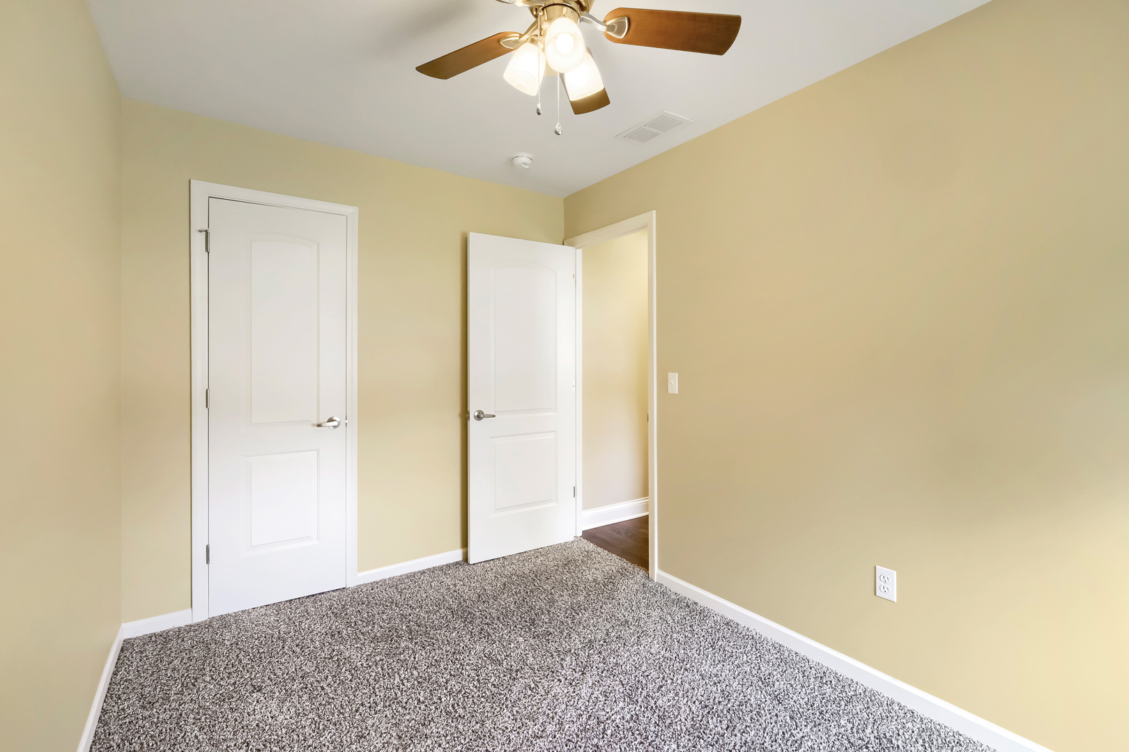 714 Sunset Circle Streamwood, IL 60107 - Photo 14 of 30