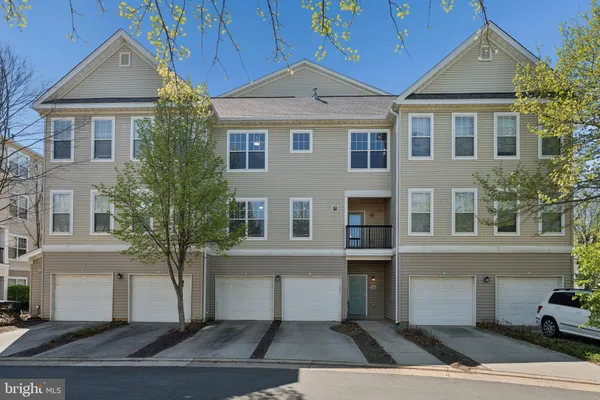 $438,000 | 13343 Connor Drive, Unit T, Centreville, VA 20120